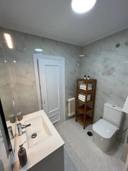 Apartamento El Fontan, Parking Gratuito Gijón Exteriör bild