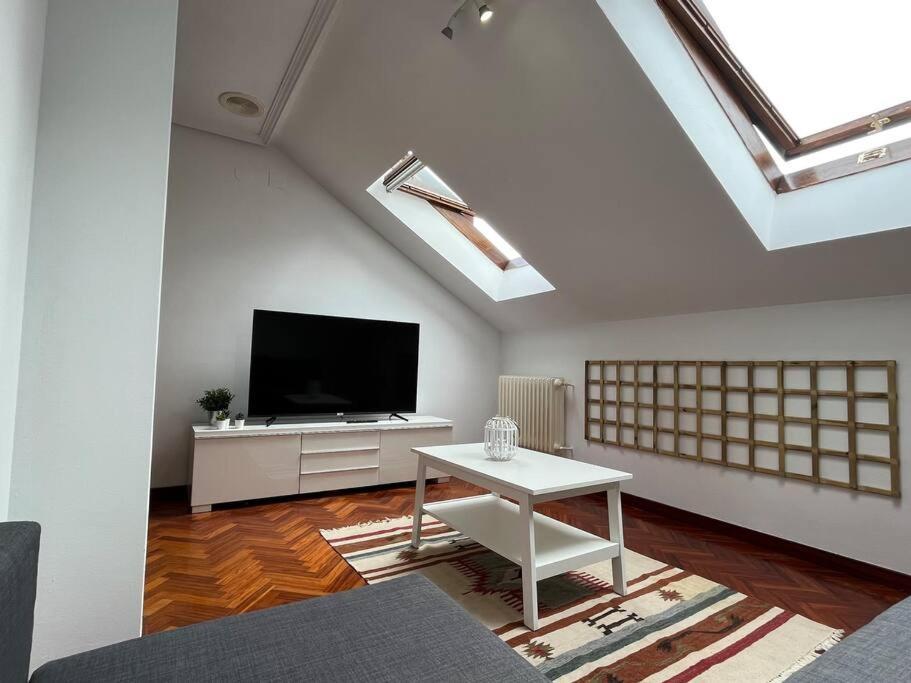 Apartamento El Fontan, Parking Gratuito Gijón Exteriör bild